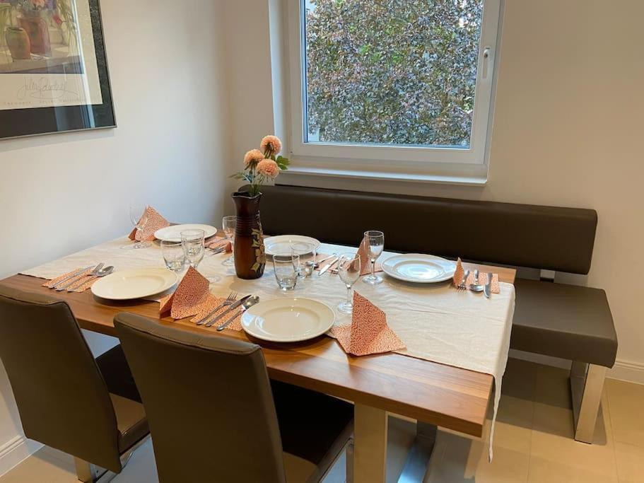 Luxury Apartment With Air Conditioning & Jaccuzzi Near Frankfurt Wiesbaden Hofheim am Taunus Exterior photo