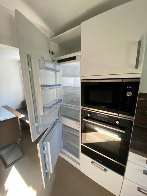 Luxury Apartment With Air Conditioning & Jaccuzzi Near Frankfurt Wiesbaden Hofheim am Taunus Exterior photo